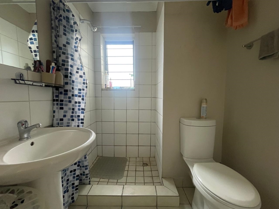 1 Bedroom Property for Sale in Maitland Western Cape